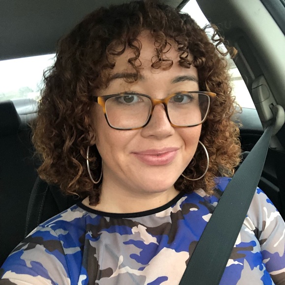 Meet your Posher, Nicole - Picture 11 of 14